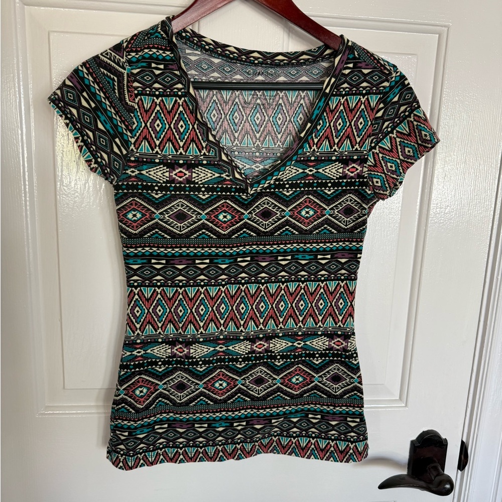 Clear rock brand short sleeved Aztec print shirt M